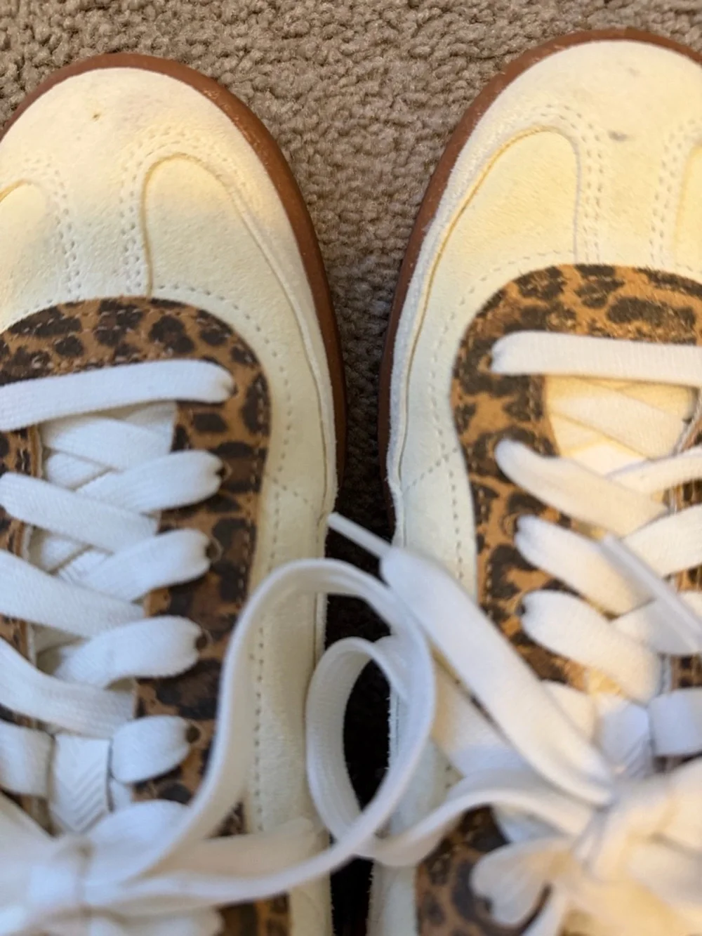 PUMA Club II Era Sneaker - Women's Color Beige Leopard Print size 7 like new